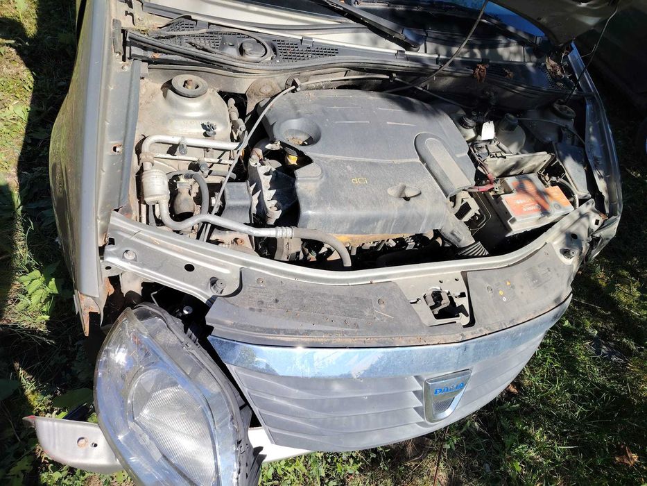 Vând Dacia Logan 1,5 diesel avariat