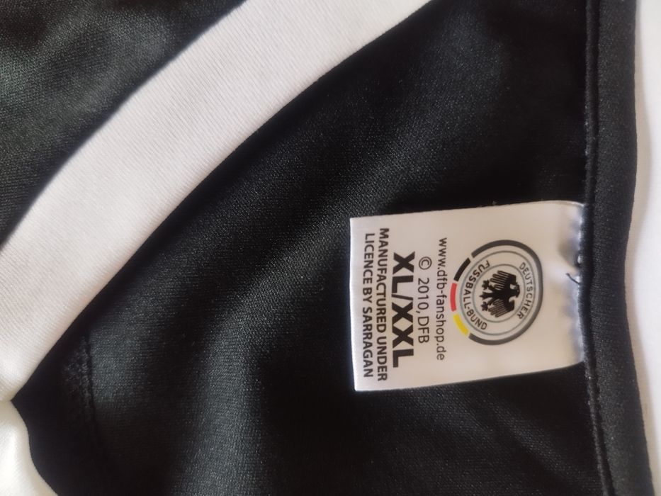 Футболна тениска