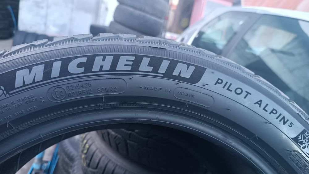 245/45/17 Michelin Дот 2424