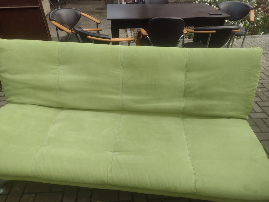 Vând canapea și colțar extensibila