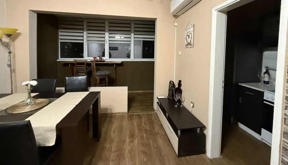 Двустаен апартамент в Центъра