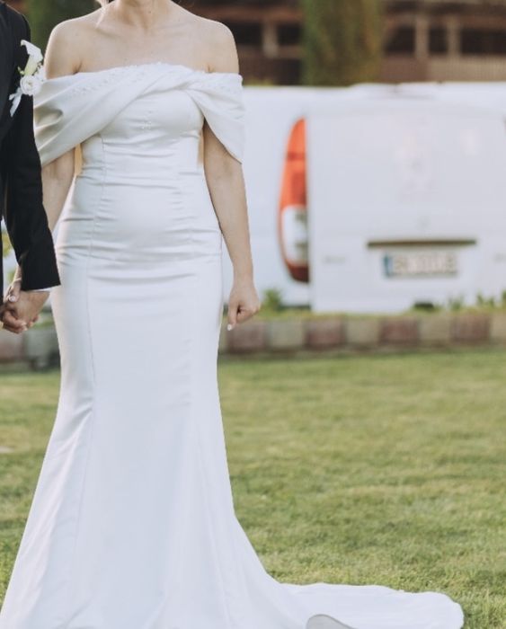 Rochie mireasă + voal cadou