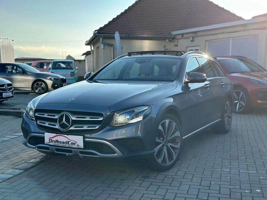 Mercedes-Benz E E220D4Matic All-Terrain Burmester Pano Cam.360 AirmaticDC Head-Up