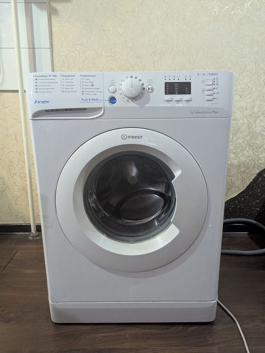 Стиральная машина Indesit