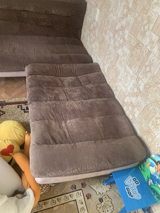Продам диван и кресло