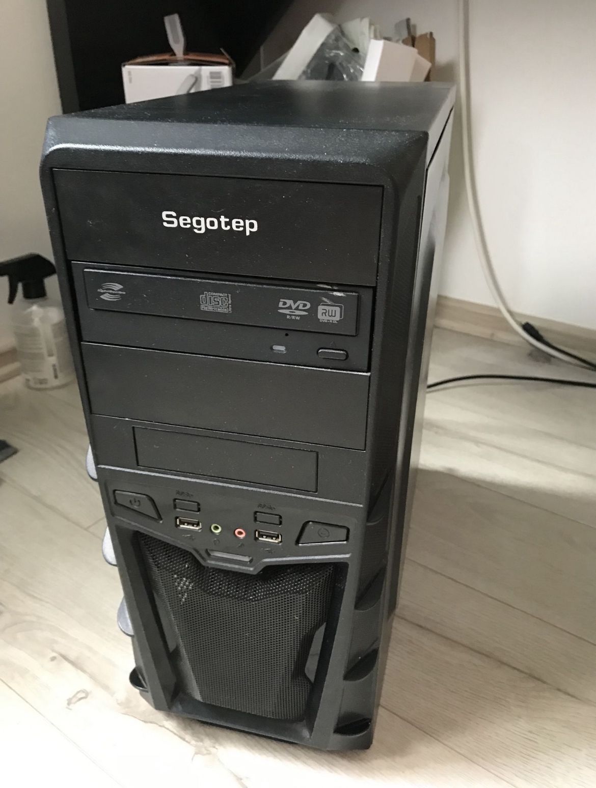 PC , HDD 1T , quatcore 3.2GB , RAM 12 GB, GTX 950 OC 2GB GDDR5 , 500w