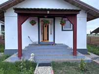 De vanzare casa la curte