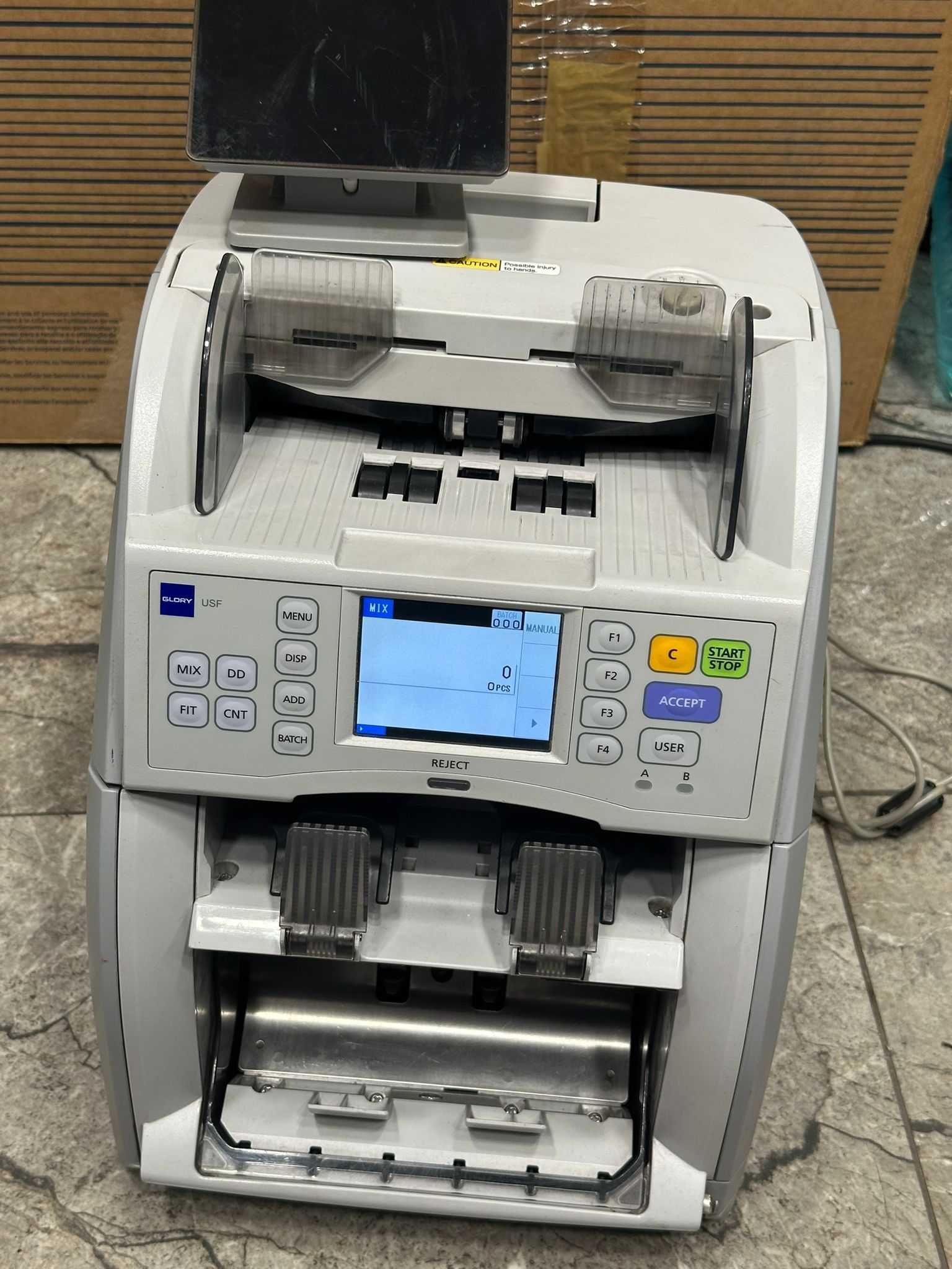 HOPE AMANET P2 - Masina de numarat si verificat bani Glory USF-51E2