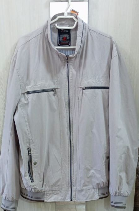 Мужская большая куртка -ветровка