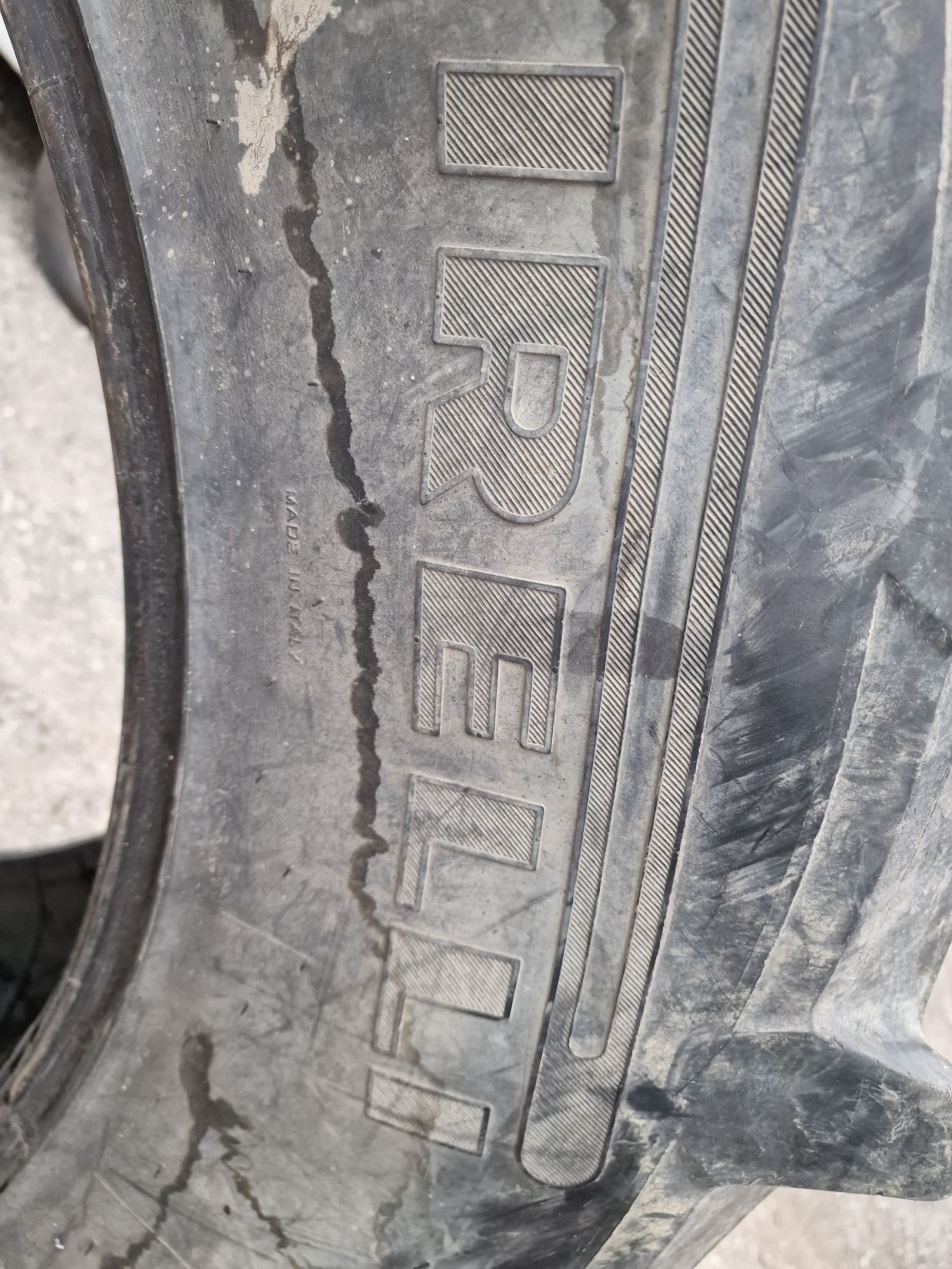 Cauciuc AGRI 18.4R38 marca Pirelli