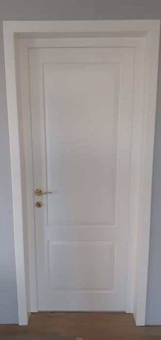 Uși din lemn masiv -tei stejar frasin.