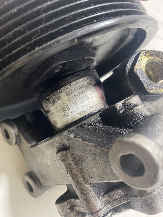 Pompa Servo servodirectie Mercedes W211 E200 E220 E270 2.2 2.7