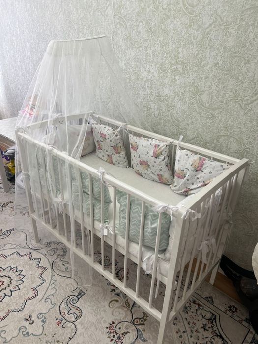 Детская кровать с матрасом