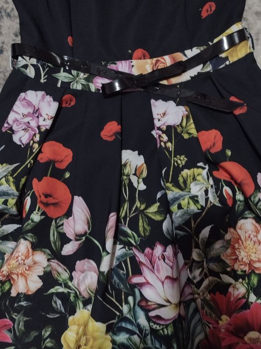 Rochie 40 si pantofi 30 lei