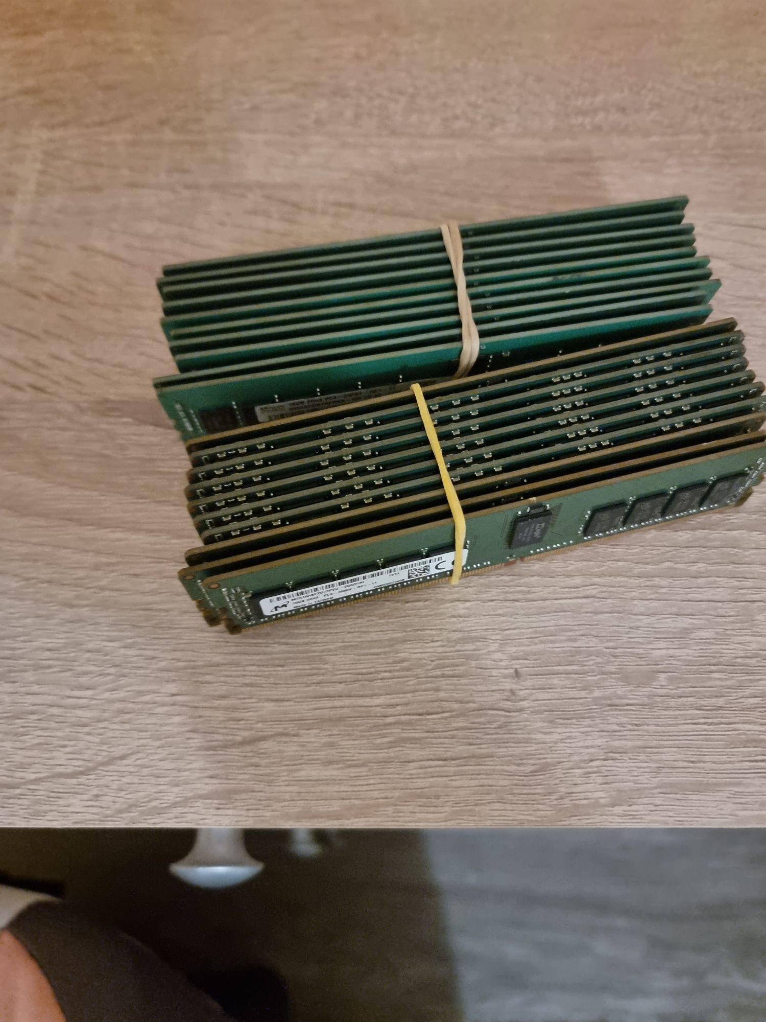 Рам памети 16 GB DDR4 сървърни за компютър