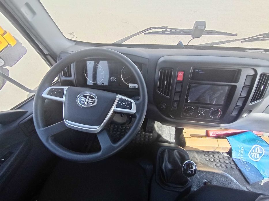 В наличии!!!  Супер скидка!!!FAW Шасси Tiger VR 4x2 4,5т Бензин