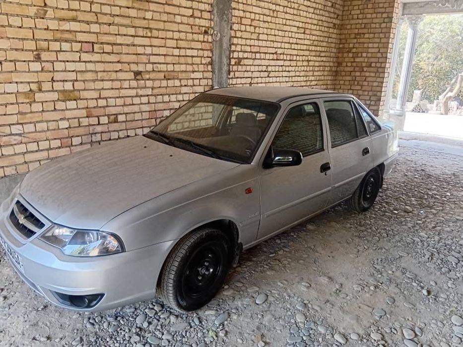 Chevrolet Nexia 2, 2 позиция SOHC 2010 года