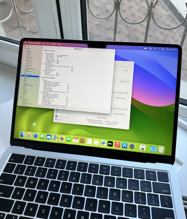 MacBook Air M3 Silver 8/256GB 100%