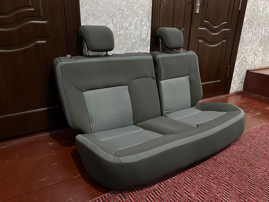 Cobalt sideniya komplekt, Cobalt o'rindiqlari Cobalt sidena