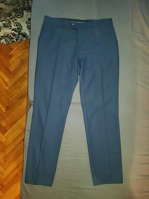 стилен тъмносин мъжки костюм Aggressor, сако гръдна 120 см, ханш 108 с