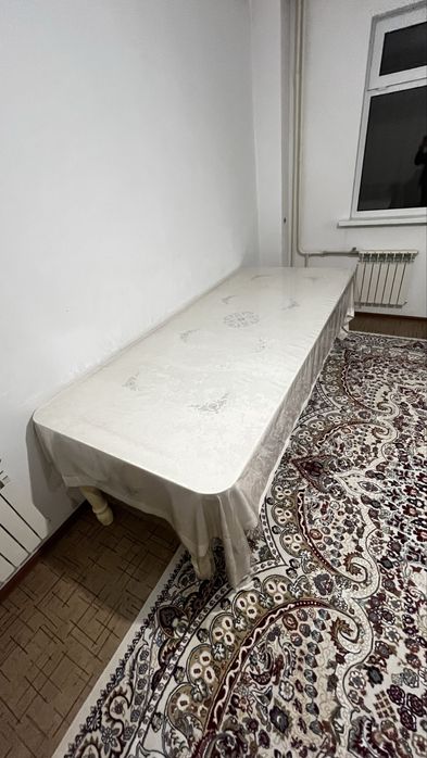 Стол для гостиный