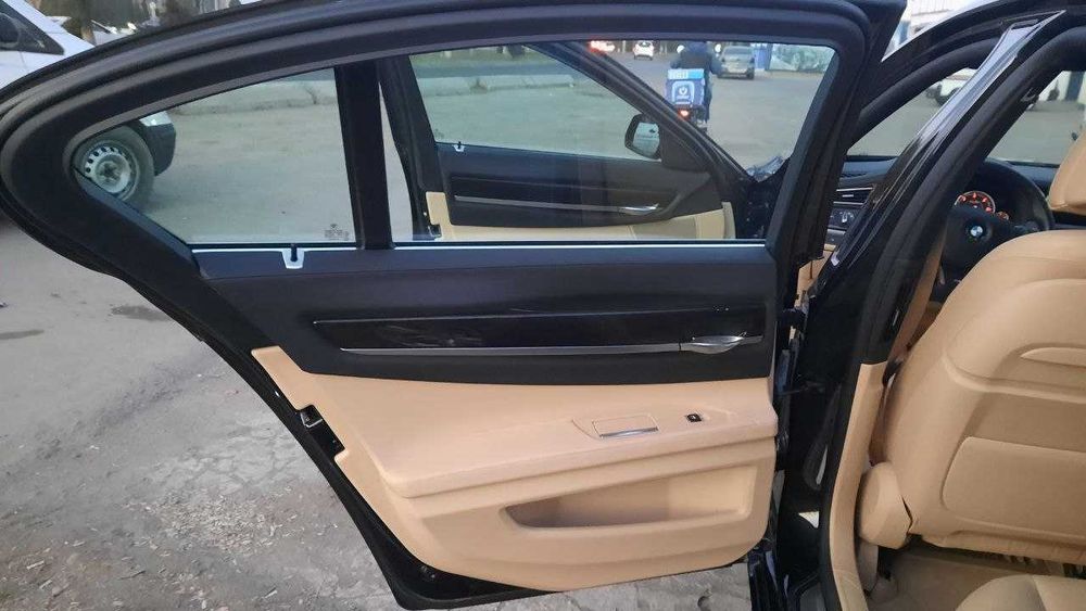 BMW 740d Sport М - пакет. Краска тоза Завод 2014 йил 21 850 км юрган