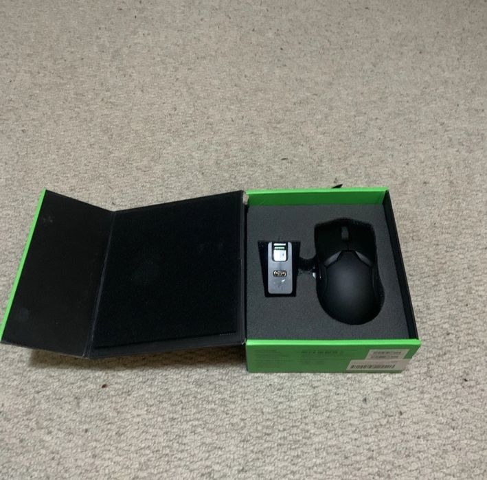Vand mouse gaming Razer Viper Ultimate impecabil