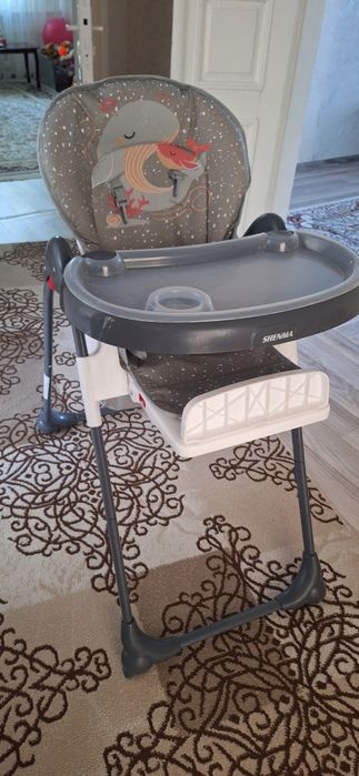 Детский столик для кормления