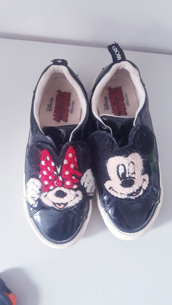 Adidasi zara minnie mickey marimea 36 23 cm