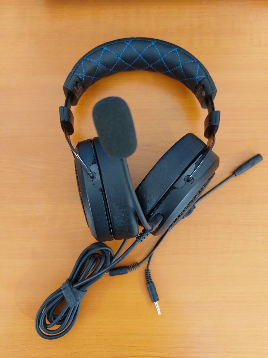 Геймърски слушалки с микрофон Corsair HS50 PRO STEREO