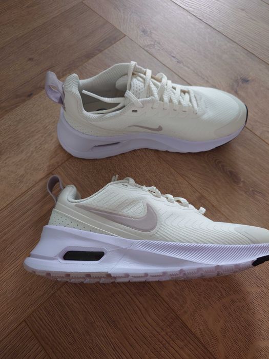 Маратонки NIKE air max