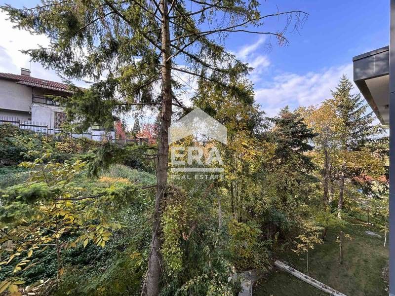 Продава се Четиристаен апартамент в София, Бояна - 169 кв.м за 2010 €/кв.м - Снимка #9