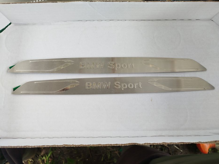 Ornamente praguri BMW