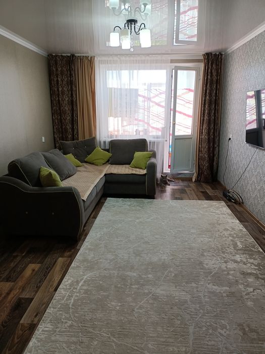 Продам трехкомнатную квартиру