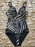 Цял бански  Triumph, Liska, Kangaroos и Victoria Secret