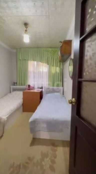 Срочно продам 3/1/4. Кирпич. Парк Фуркат,Магнит.Мирабадский район.