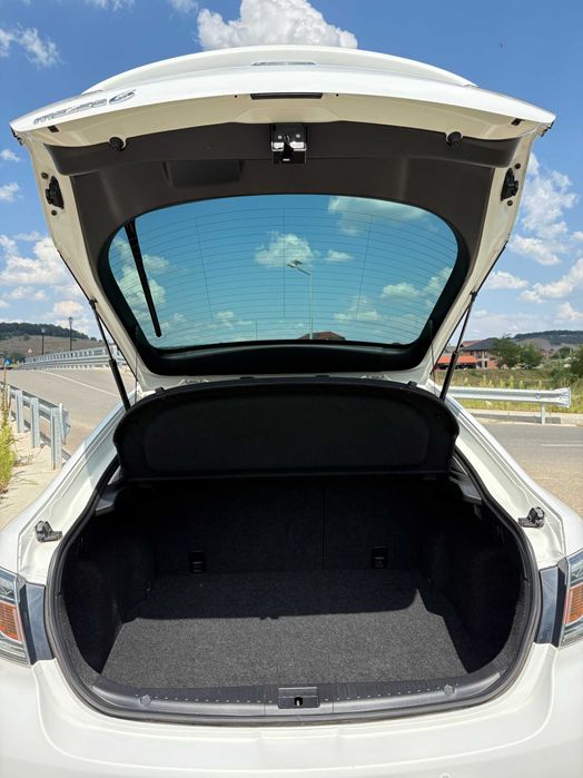 Vând Mazda 6 an 2011