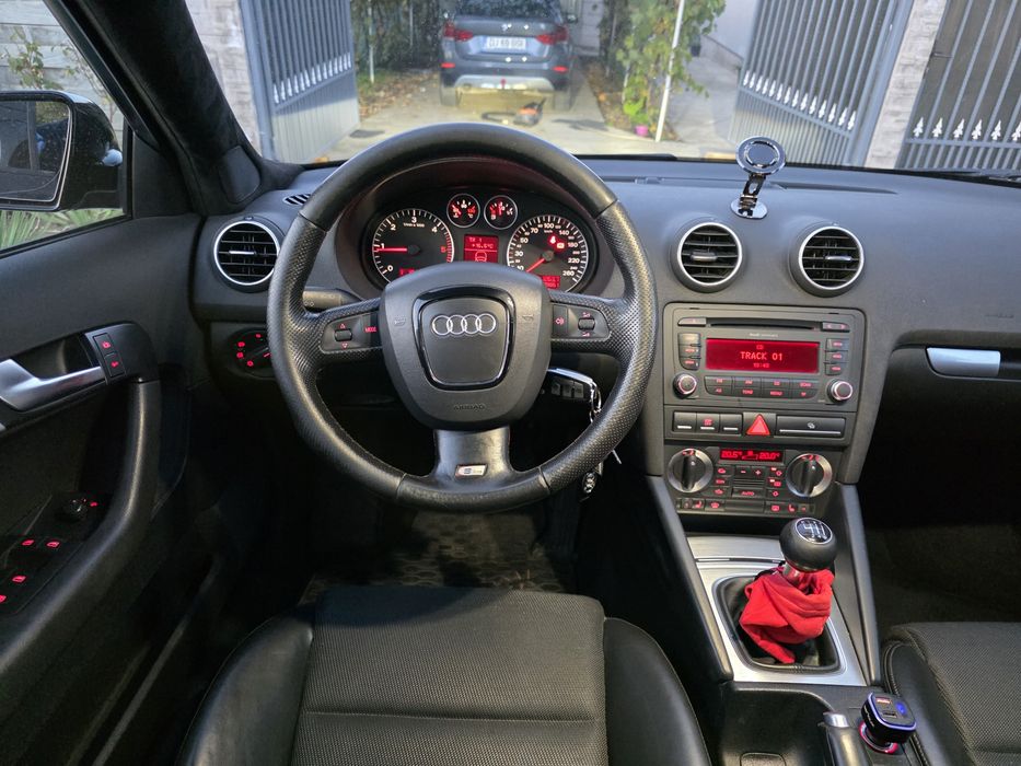 AUDI A3 8P / 2.0 TDI / S-LINE