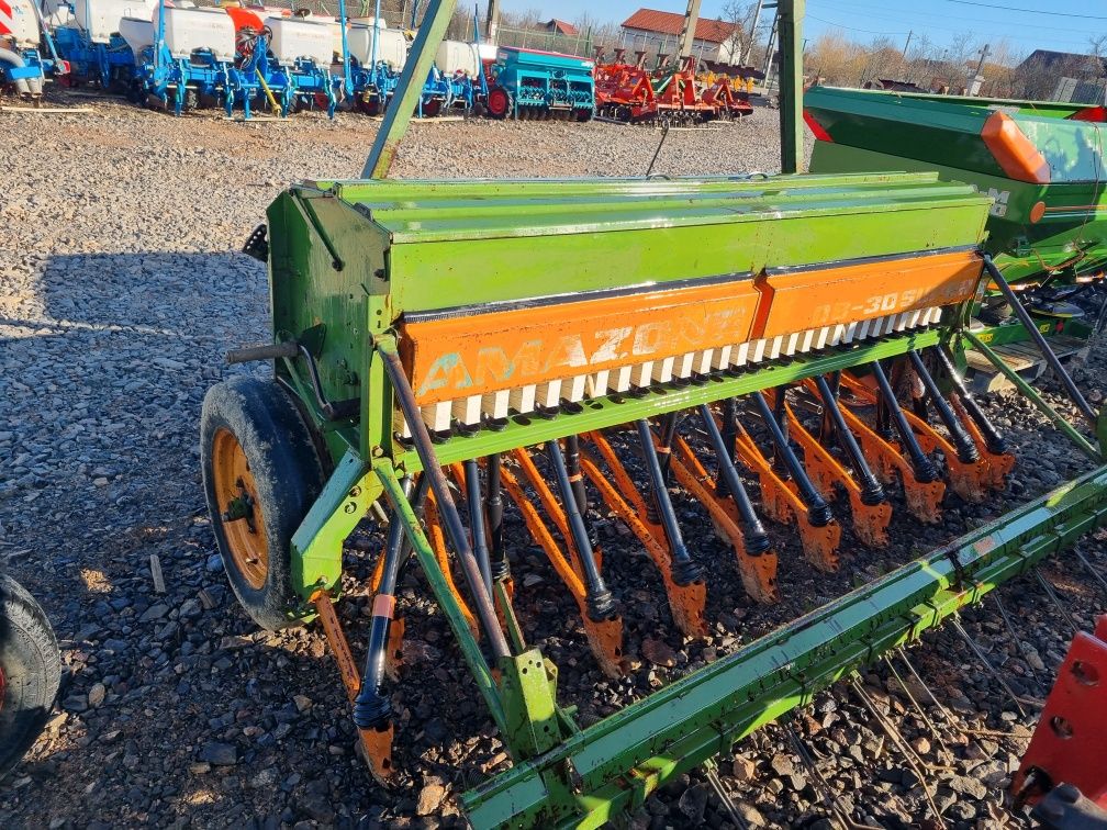 Semanatoare Paioase Amazone D8-30 Super
