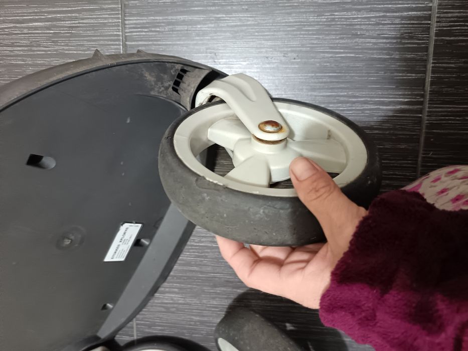 Vând roti stokke explory v2/ V3 cu tot cu placa