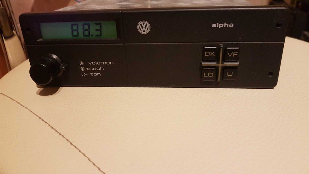 Alpha 2 Alpha 3  Alpha 4 , Beta 3 , Beta 4 VW oldtimer radio casetofon