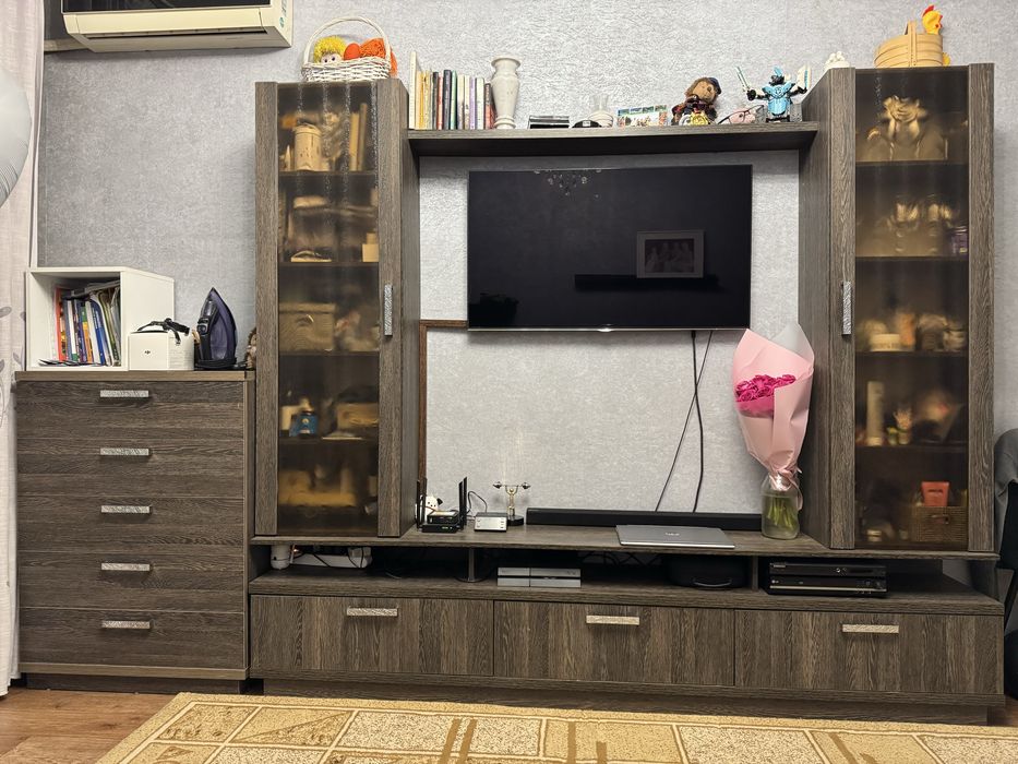 Стенка в гостинную