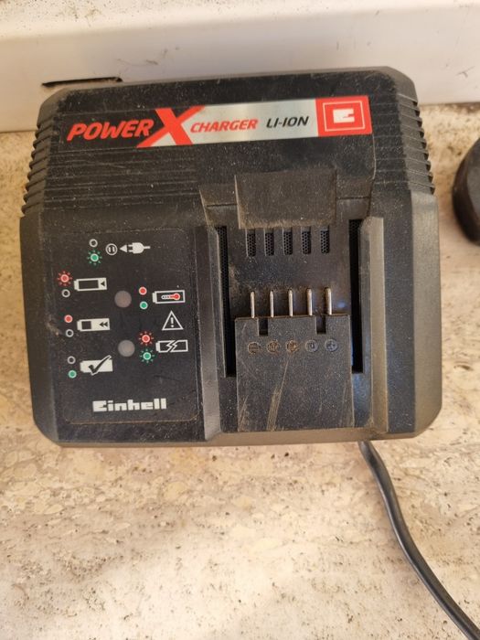 Vand încărcător einhell