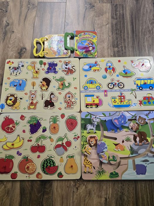 Лот пъзели и книжки