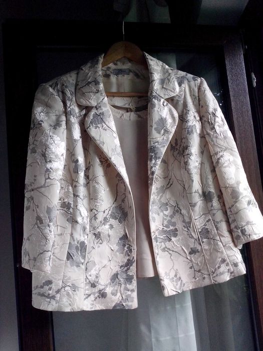 compleu 46/48,bluza si sacou,Polonia,elegant,pentru ocazii speciale