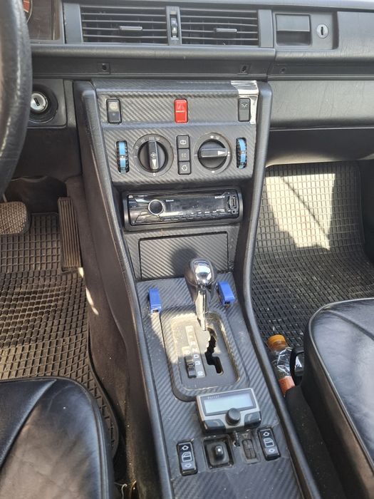 Mercedes 230 СЕ.