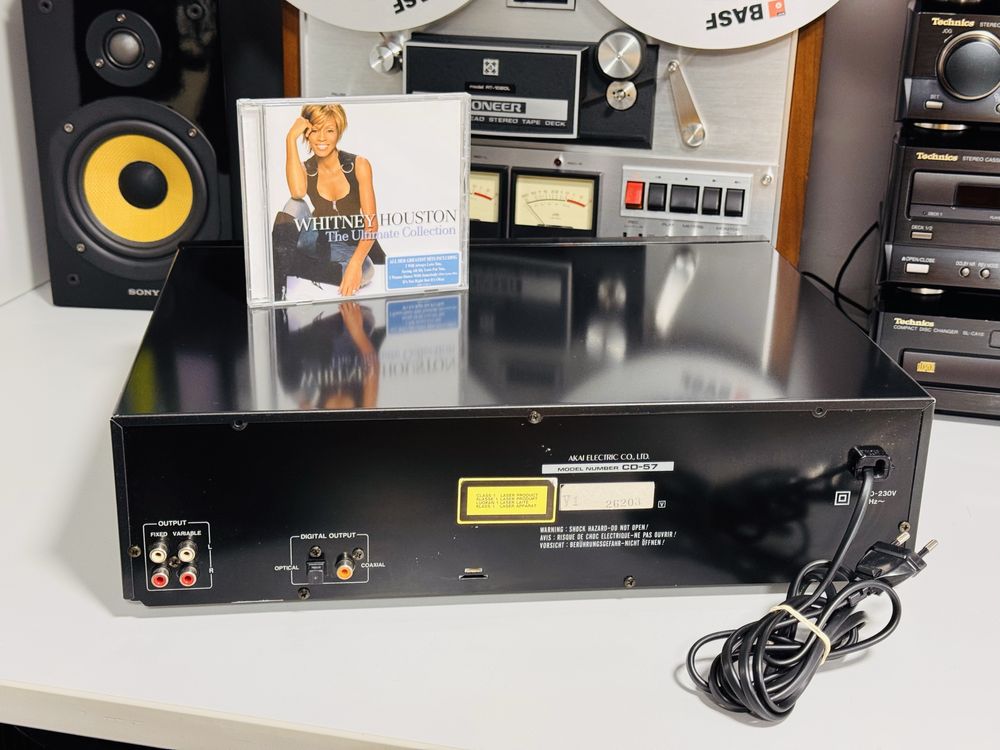 CD-player AKAI CD-57,impecabil,dual D/A convertor,optical,variable