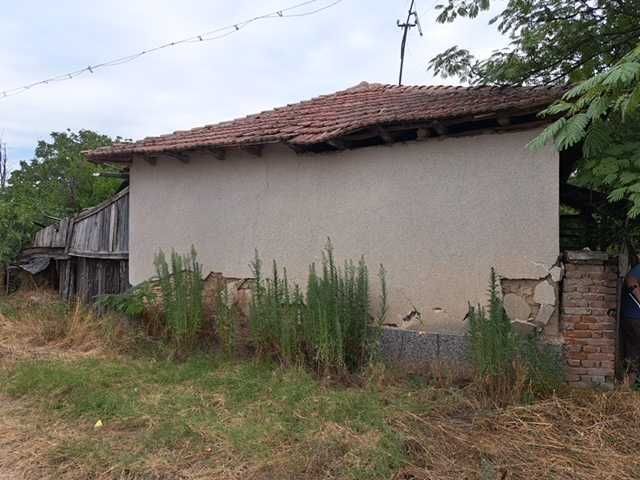 Парцел с Къща с.Чернозенмен