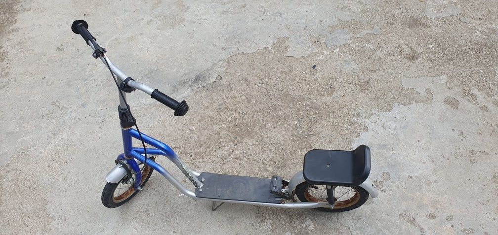 De vânzare bicicleta de copii