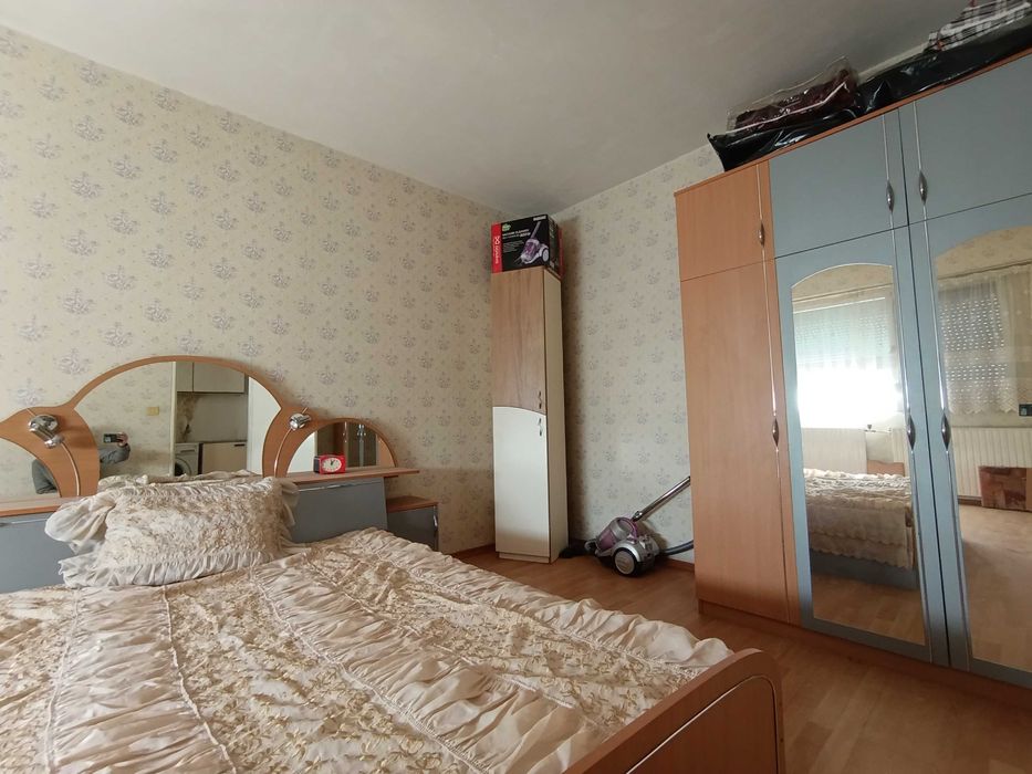 двустаен апартамент под наем